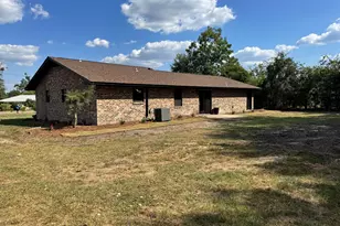 2933 Wildwood Cir, Marianna, FL 32448 - Photo 7