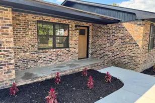 2933 Wildwood Cir, Marianna, FL 32448 - Photo 13