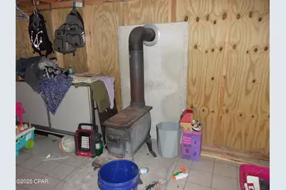 1414 Highway 2, Graceville, FL 32440 - Photo 11