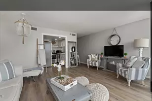 9850 S Thomas Dr, Panama City Beach, FL 32408 - Photo 5