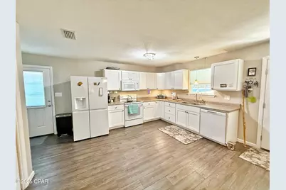 6589 Grand Oak Loop, Grand Ridge, FL 32442 - Photo 9