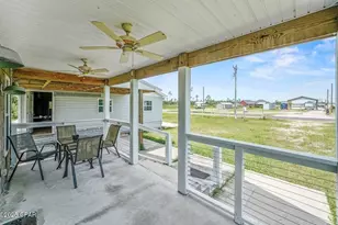 976 S Long St, Port Saint Joe, FL 32456 - Photo 3