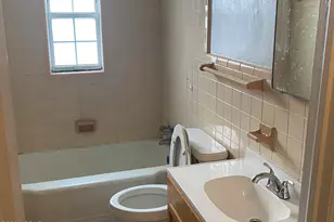 6920 Florida St, Grand Ridge, FL 32442 - Photo 19