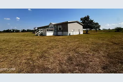 2660 Highway 69, Grand Ridge, FL 32442 - Photo 11