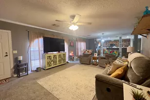 2660 Hwy 69, Grand Ridge, FL 32442 - Photo 23