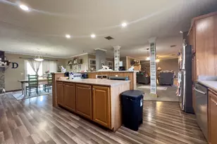 2660 Hwy 69, Grand Ridge, FL 32442 - Photo 15