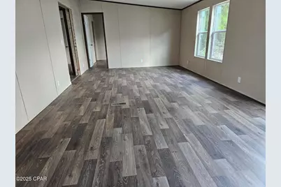 000 Apalachicola Avenue, Alford, FL 32420 - Photo 9