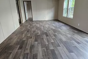 000 Apalachicola Ave, Alford, FL 32420 - Photo 9