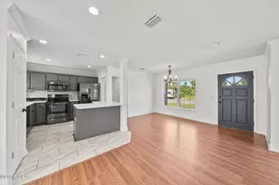 900 E 2nd Pl, Panama City, FL 32401 - Photo 5