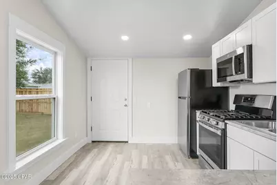 3733 E 9th Street, Panama City, FL 32401 - Photo 17