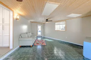 001 Dolphin Ln, Panama City Beach, FL 32408 - Photo 31