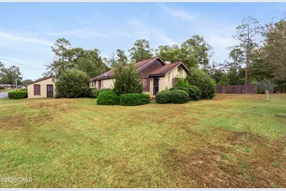 1102 8th Avenue, Graceville, FL 32440 - Photo 1