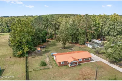 1395 S Weeks Street, Bonifay, FL 32425 - Photo 27