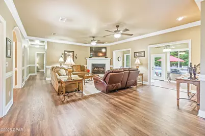 5924 Old U S Road, Malone, FL 32445 - Photo 13