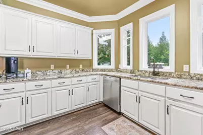 5924 Old U S Road, Malone, FL 32445 - Photo 21