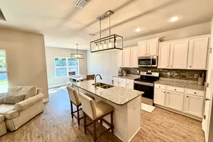 130 Confidence Wy, Southport, FL 32409 - Photo 13