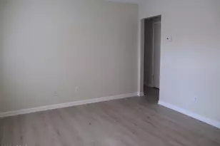 516 Parker St, Parker, FL 32404 - Photo 3