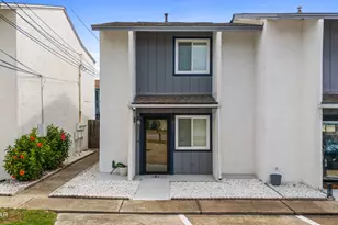 627 Laurel St, Panama City Beach, FL 32407 - Photo 1