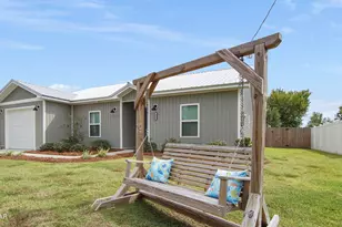 1303 E 8th St, Lynn Haven, FL 32444 - Photo 3