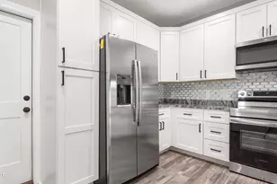 1303 E 8th St, Lynn Haven, FL 32444 - Photo 15