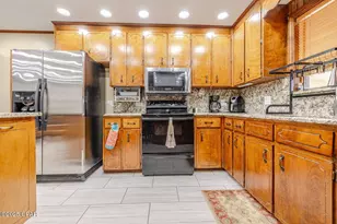 2706 Sapp Rd, Cottondale, FL 32431 - Photo 11