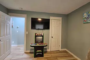 2807A W 11th St, Panama City, FL 32401 - Photo 9