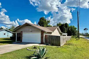 1105 W 19th St, Lynn Haven, FL 32444 - Photo 15