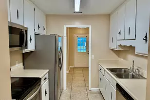 1105 W 19th St, Lynn Haven, FL 32444 - Photo 7