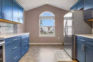 2520 Sarasota Ln, Panama City, FL 32405 - Photo 3