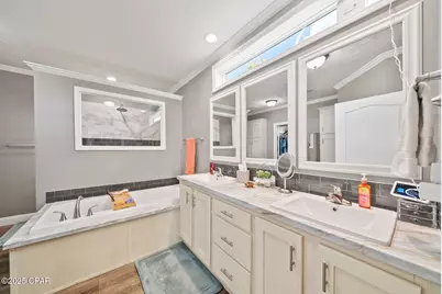 4505 Leisure Lakes Drive, Chipley, FL 32428 - Photo 37