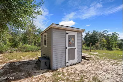 4505 Leisure Lakes Drive, Chipley, FL 32428 - Photo 17