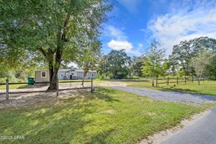 4505 Leisure Lakes Dr, Chipley, FL 32428 - Photo 15