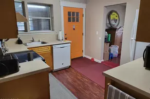 5545 Brown St, Graceville, FL 32440 - Photo 3