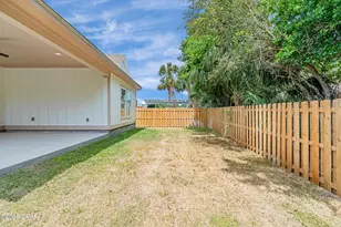 8214 Beach Dr, Panama City, FL 32408 - Photo 23