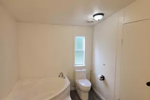 17446 Guilford Ct, Blountstown, FL 32424 - Photo 9