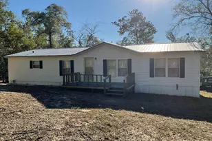 2355 Momence Ct, Alford, FL 32420 - Photo 1