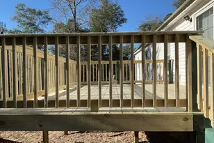 2355 Momence Ct, Alford, FL 32420 - Photo 5