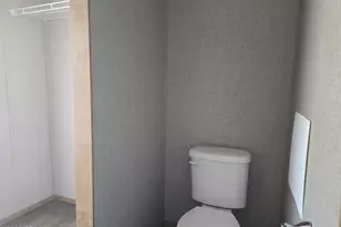 394 Majestic Blvd, Defuniak Springs, FL 32433 - Photo 15