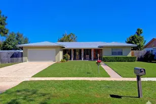 2056 Sunny Hills Blvd, Chipley, FL 32428 - Photo 3