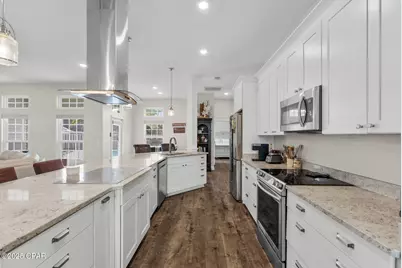 1107 N College Boulevard, Lynn Haven, FL 32444 - Photo 9