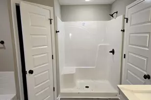 863 E 12th St, Lynn Haven, FL 32444 - Photo 9