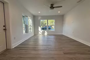 25 W Cooper Dr, Panama City, FL 32404 - Photo 13