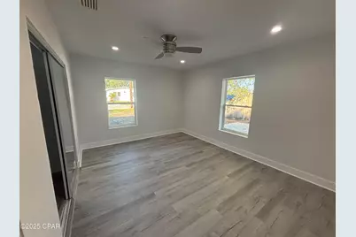 25 W Cooper Drive, Panama City, FL 32404 - Photo 23