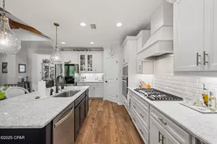 9302 Paradise Dr, Panama City Beach, FL 32413 - Photo 11