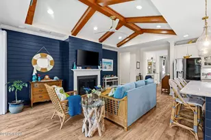 9302 Paradise Dr, Panama City Beach, FL 32413 - Photo 13