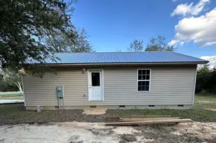 6630 Grande Oak Loop, Grand Ridge, FL 32442 - Photo 19