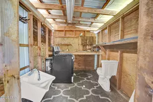 537 N 11th St, Panama City, FL 32404 - Photo 45