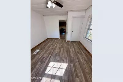 5678 Hummingbird Road, Bascom, FL 32423 - Photo 17