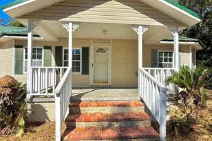 5678 Hummingbird Rd, Bascom, FL 32423 - Photo 3