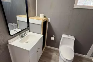 5678 Hummingbird Rd, Bascom, FL 32423 - Photo 15